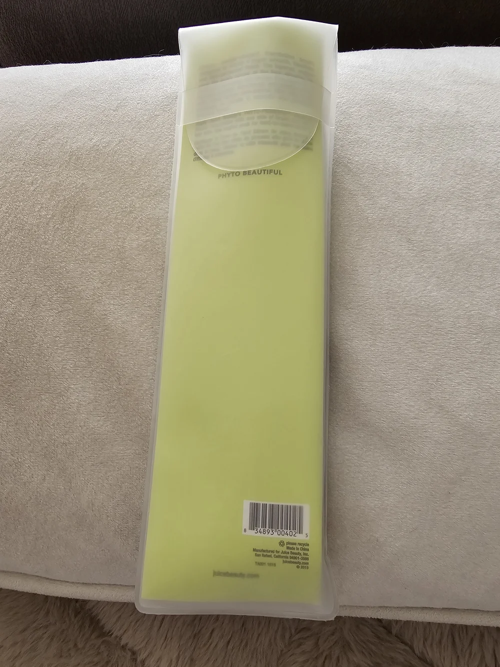 Juice Beauty Kabuki Foundation Brush with Lime Protective Sleeve